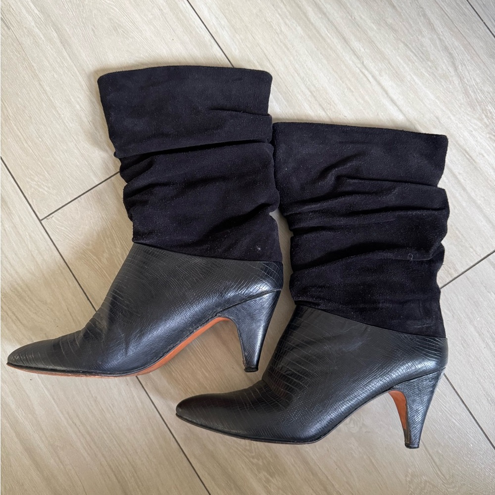 vintage | 80s classic slouchy mid calf leather boots.